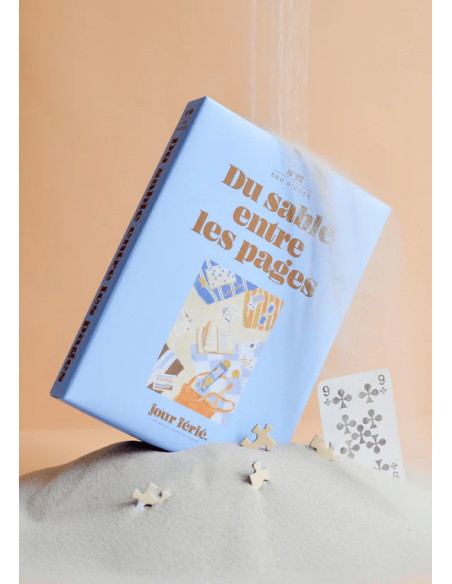 Du sable entre les pages - Puzzle 500 pièces - Serviette de plage, vacances, lunettes, visuel de la boite