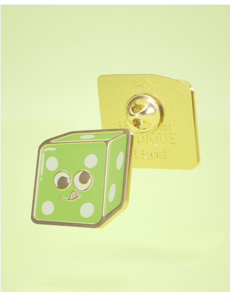 Pin’s Dé de Jeux de société Émaillé  - Dé vert - Visuel photo studio