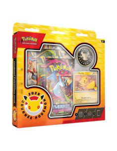 Image du coffret Pokémon Day 2026 en Français. On y voit 3 booster, la promo Pikachu et la pièce métal 2