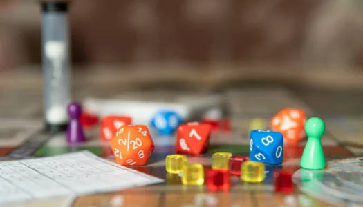 Notre top 10 des jeux à prendre pour partir ces vacances avec ses amis et sa famille cet été 2025 !